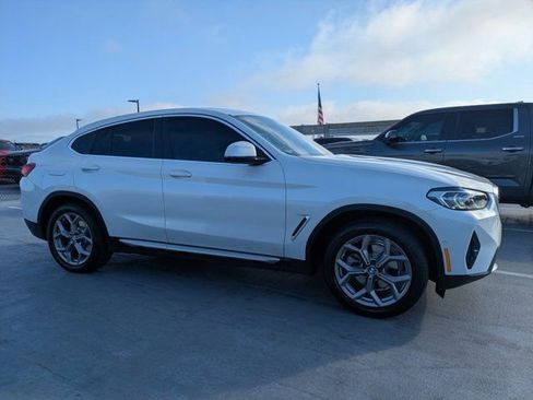 Used 2024 BMW X4 xDrive30i image 1