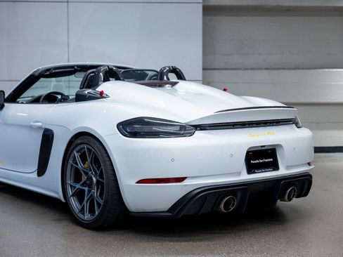 Certified 2025 Porsche 718 Boxster Spyder RS RWD image 31