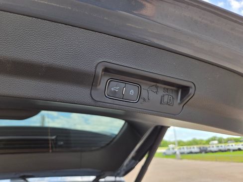 Used 2025 Ford Explorer ST-Line RWD image 27