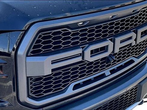 Used 2018 Ford F150 Raptor w/ Equipment Group 802A Luxury AWD/4WD image 34