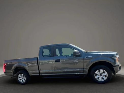 Used 2018 Ford F150 XL w/ Equipment Group 101A Mid AWD/4WD image 4