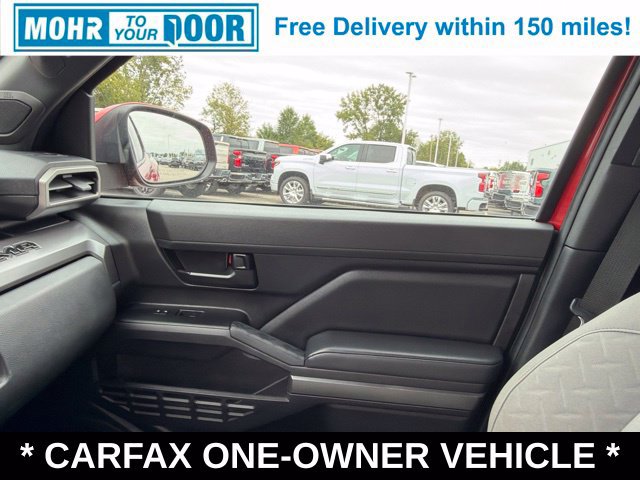Used 2024 Toyota Tacoma SR5 AWD/4WD image 31