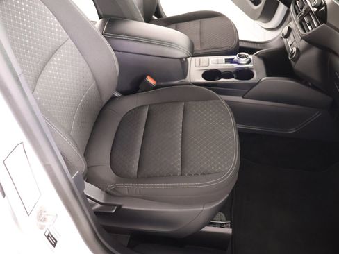 Used 2025 Ford Escape Active AWD/4WD image 12