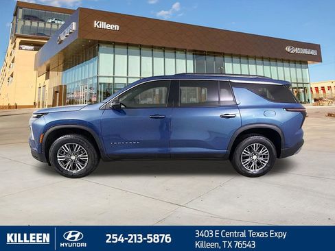 Used 2026 Chevrolet Traverse LT w/ Driver Confidence Package FWD image 4