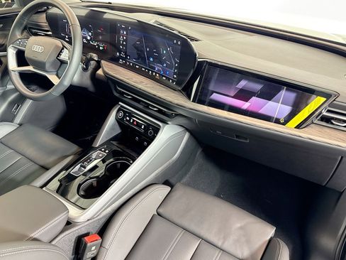 New 2025 Audi Q5 Prestige image 27