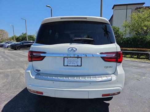 Used 2019 INFINITI QX80 Luxe w/ Proassist Package image 10