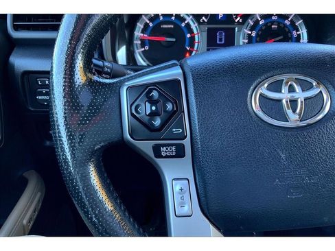 Used 2016 Toyota 4Runner Limited image 20
