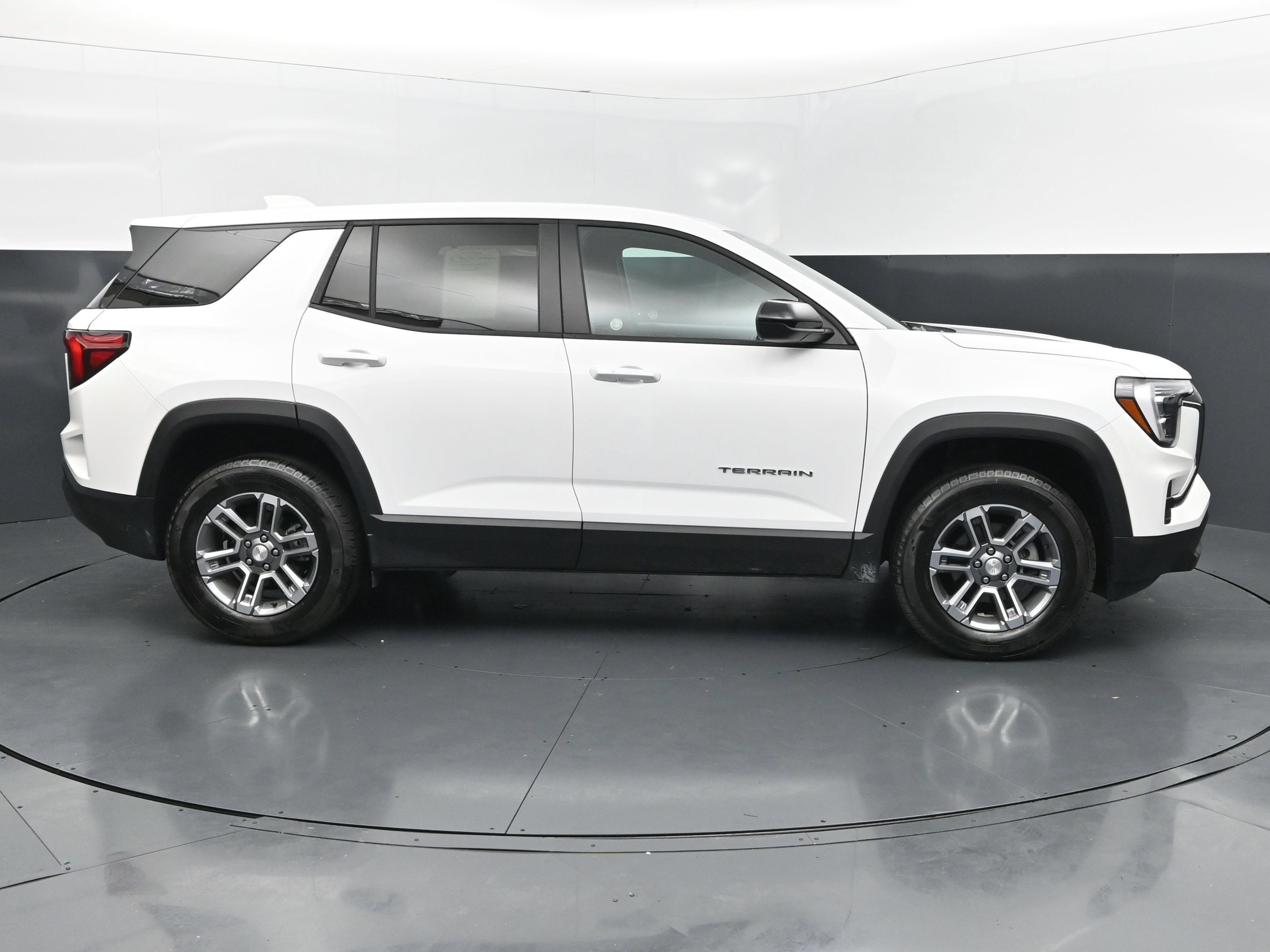Used 2026 GMC Terrain Elevation FWD image 6