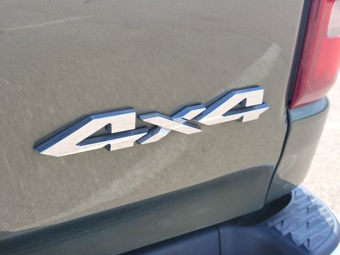 Used 2021 RAM 1500 Laramie image 7