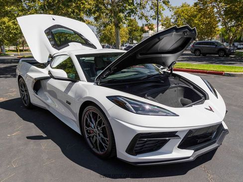 Used 2023 Chevrolet Corvette Stingray Premium Cpe w/ Z51 Performance Package image 65