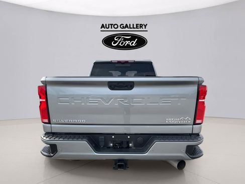 Used 2024 Chevrolet Silverado 3500 High Country w/ High Country Premium Package AWD/4WD image 6