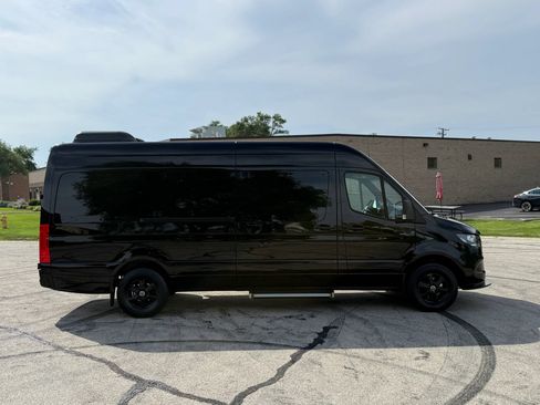 Used 2020 Mercedes-Benz Sprinter 2500 image 8