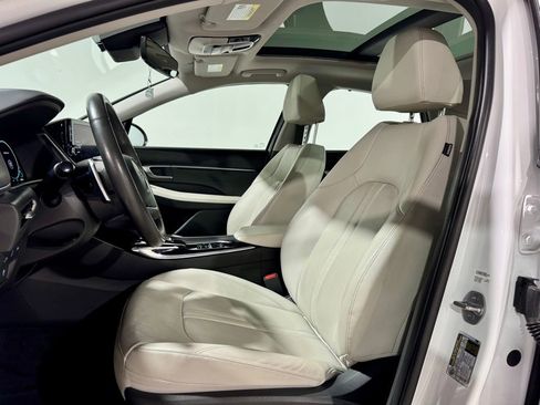 Used 2023 Hyundai Sonata Limited image 3