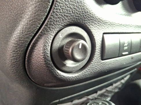 Used 2016 Jeep Wrangler Unlimited Sport w/ Quick Order Package 23S AWD/4WD image 24