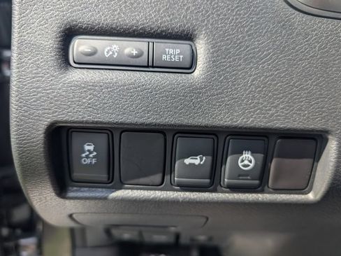Used 2015 Nissan Murano Platinum w/ Platinum Technology Package AWD/4WD image 9