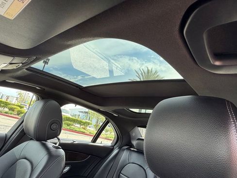 Used 2018 Mercedes-Benz C 350e Sedan image 21