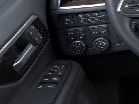 New 2026 Chevrolet Suburban Z71 image 24