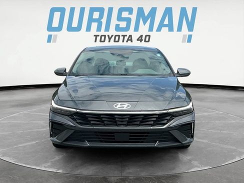 Used 2025 Hyundai Elantra SEL FWD image 2