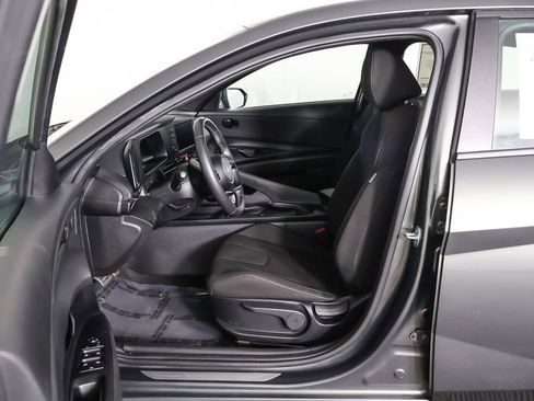 Used 2025 Hyundai Elantra Sport FWD image 27