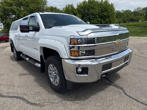 Used 2019 Chevrolet Silverado 2500 LT w/ LT Convenience Package AWD/4WD image 1