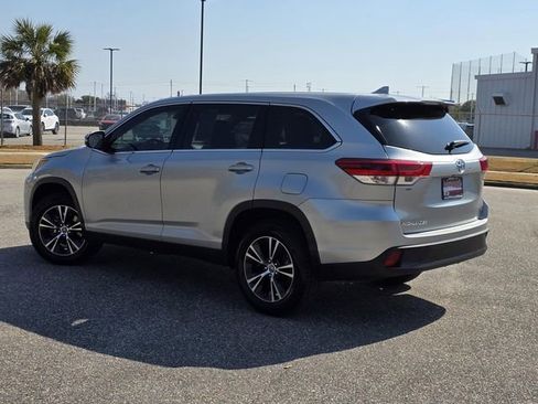 Used 2019 Toyota Highlander Plus image 4