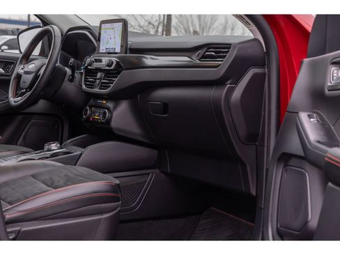 Used 2022 Ford Escape SEL w/ SEL Stealth AWD Package image 10