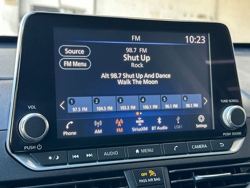 Used 2021 Nissan Altima 2.5 SR w/ SR Premium Package image 24