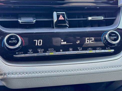 Used 2019 Toyota Corolla XSE FWD image 17