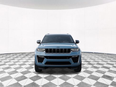 New 2026 Jeep Grand Cherokee Summit image 8