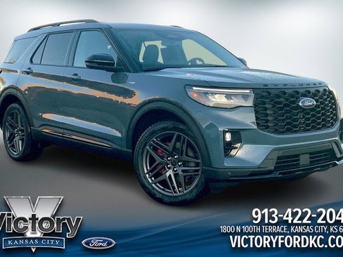 New 2026 Ford Explorer ST-Line w/ ST-Line Street Pack AWD/4WD image 1