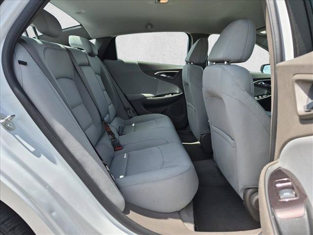Used 2022 Chevrolet Malibu LT FWD image 16