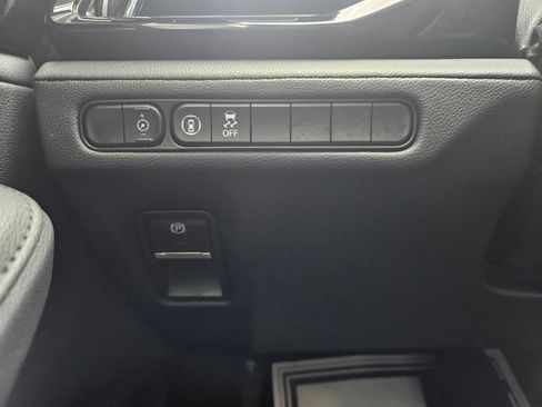 Used 2023 Acura MDX SH-AWD image 18
