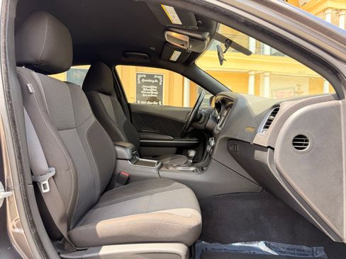 Used 2022 Dodge Charger SXT RWD image 22