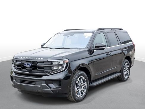 Used 2025 Ford Expedition Active AWD/4WD image 4