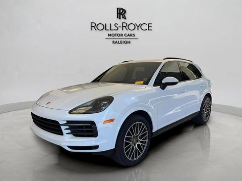 Used 2023 Porsche Cayenne AWD/4WD image 1