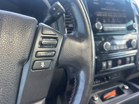 Used 2020 Nissan Titan PRO-4X AWD/4WD image 10