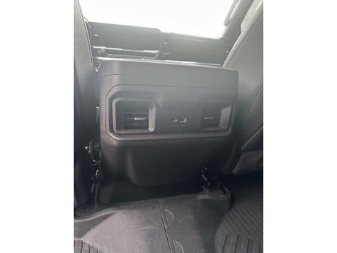 Used 2026 Chevrolet Silverado 1500 LT Trail Boss w/ LT Trail Boss Premium Package AWD/4WD image 15