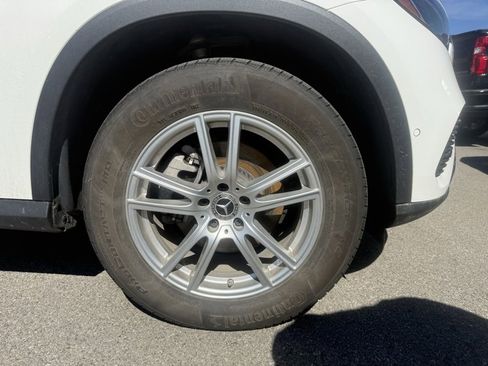 Used 2023 Mercedes-Benz GLC 300 4MATIC image 4
