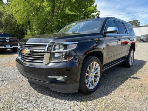 Used 2019 Chevrolet Tahoe Premier w/ Premier Plus Edition AWD/4WD image 3