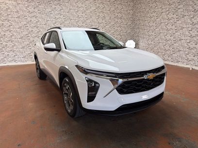 Used 2025 Chevrolet Trax LT w/ LT Convenience Package