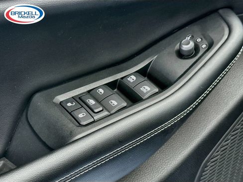 Used 2024 Jeep Grand Cherokee Altitude RWD image 22