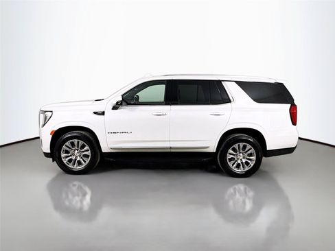 Used 2024 GMC Yukon Denali w/ Advanced Technology Package AWD/4WD image 6