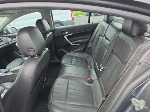 Used 2017 Buick Regal Premium w/ Driver Confidence Package #2 FWD image 10