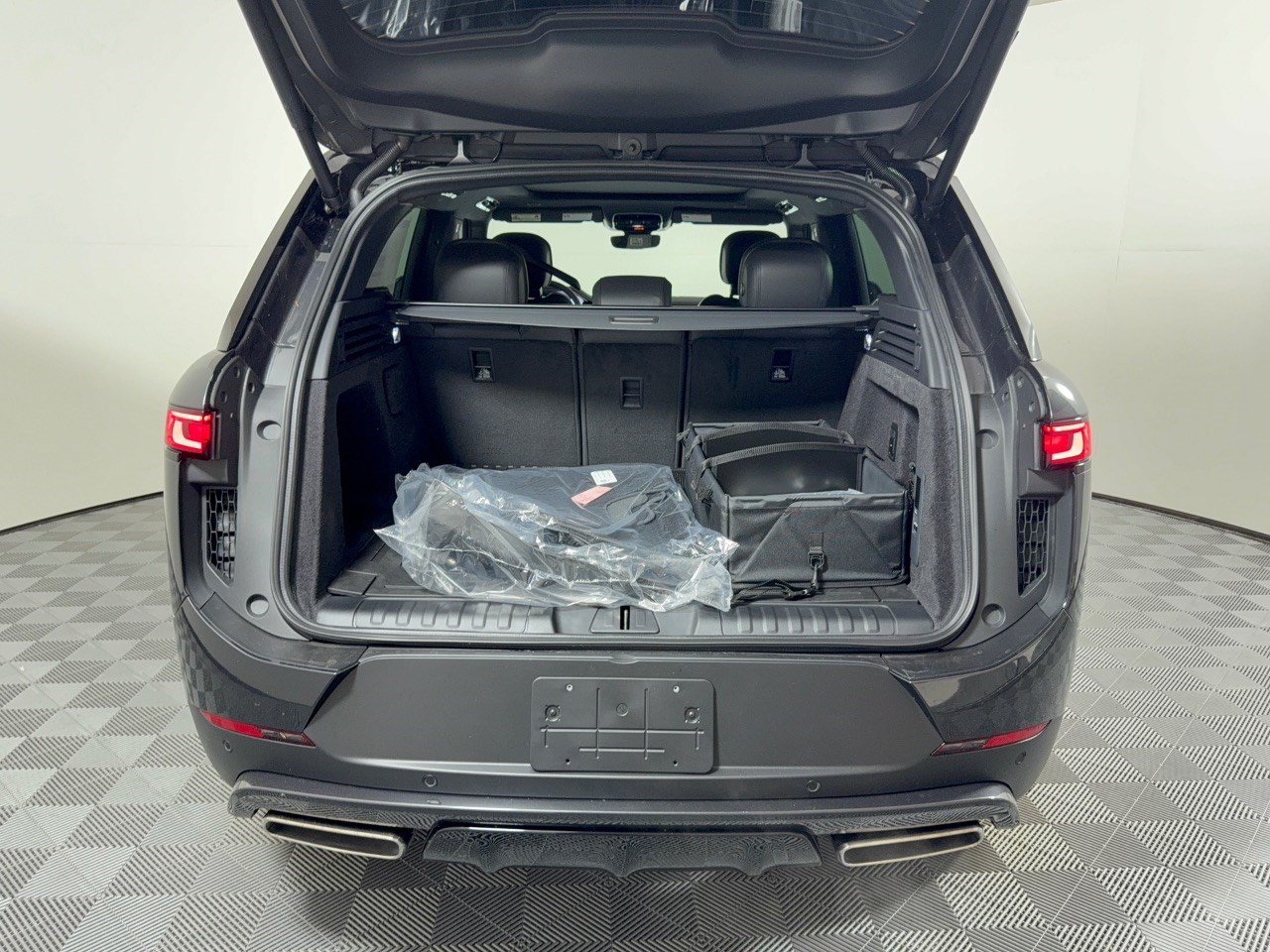 New 2027 Land Rover Range Rover Sport SE AWD/4WD image 28