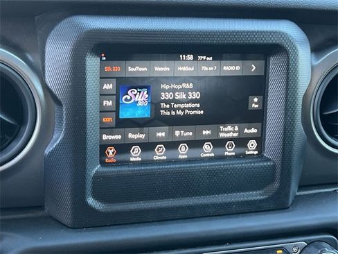 Used 2023 Jeep Wrangler Sport image 23