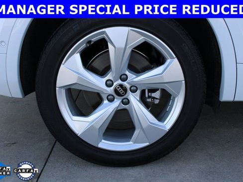 Used 2024 Audi Q5 2.0T Prestige w/ Prestige Package image 38