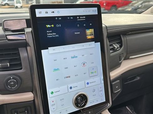 Certified 2022 Ford Expedition Max Platinum image 28