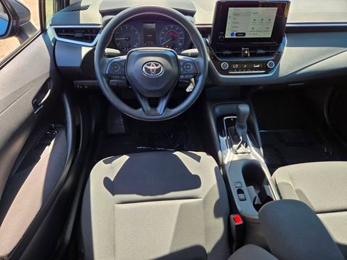 Used 2025 Toyota Corolla LE FWD image 15