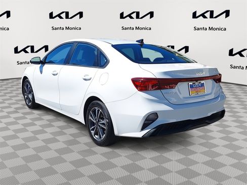 Used 2023 Kia Forte LXS image 7