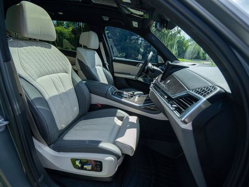 Used 2023 BMW X7 M60i w/ Executive Package AWD/4WD image 28